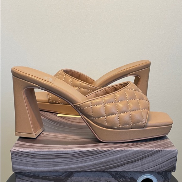 Jeffrey Campbell Nude Quilted Heels - Picture 2 of 4